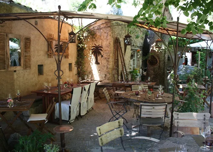 La Bouscatiere Couette-café *