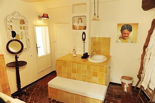 Couette-café La Bouscatiere Moustiers-Sainte-Marie