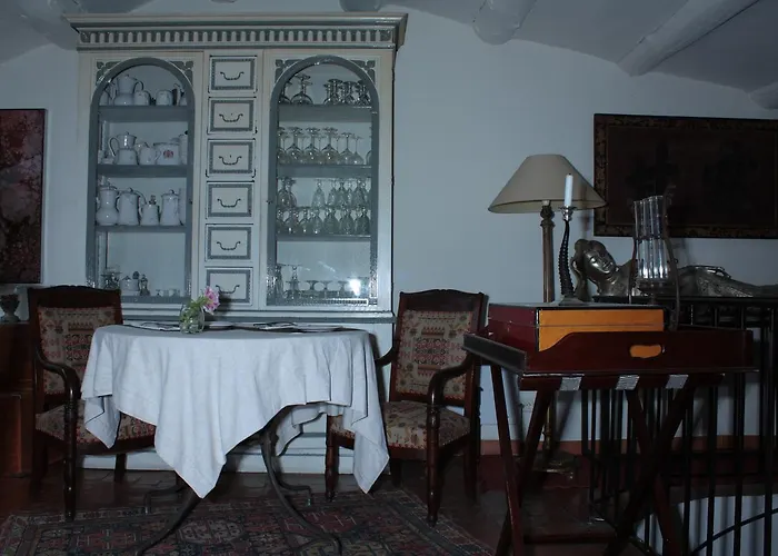 La Bouscatiere Couette-café